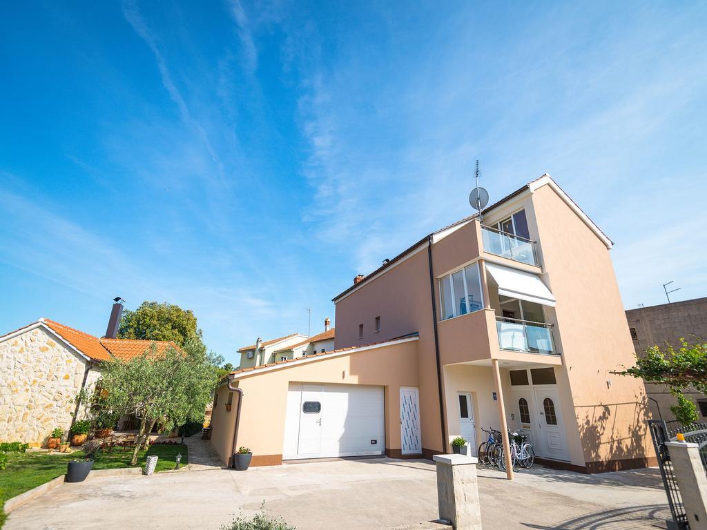 ברודאריצה Apartments Sunny Garden מראה חיצוני תמונה